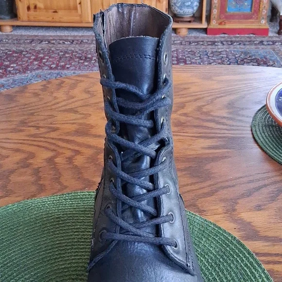 Steve Madden Black Leather  Grunge Goth Combat Trek Boots Size 11 - Picture 6 of 13